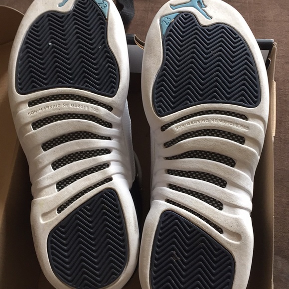 Jordan 12 retro Obsidians - Picture 4 of 4